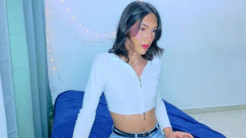 Daphne Sophia Vega online show from 03.30.26