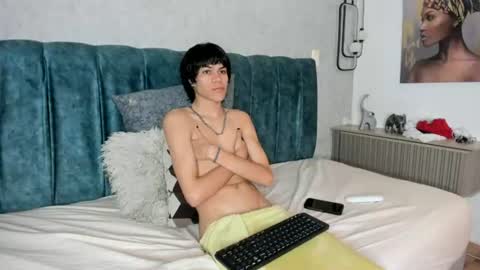 Snapshot of diamond_twink chatting on 06.13.26 diamond_twink online show from 06.13.26
