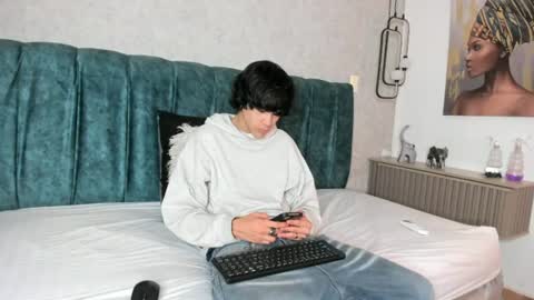 Snapshot of diamond_twink chatting on 06.26.26 diamond_twink online show from 06.26.26