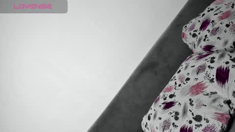 diamondkay_ online show from 12.21.24