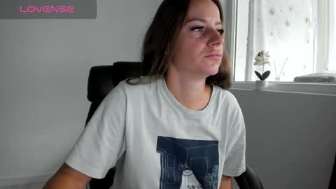 diamondkay_ online show from 10.04.25