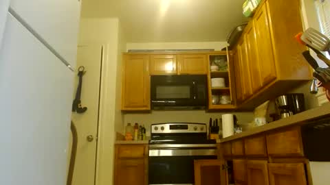 Snapshot of diamondmonroexo chatting on 10.28.25 DiamondMonroeXo online show from 10.28.25