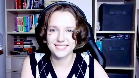 diana_back3 online show from 10.03.25