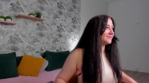 Snapshot of diana_charon chatting on 10.19.25 Diana online show from 10.19.25