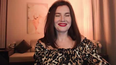 Diana DeLua online show from 10.04.25