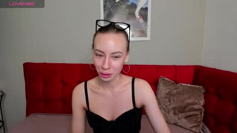 Diana  online show from 09.22.25