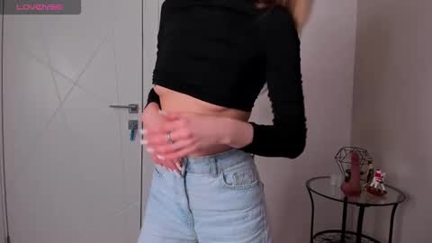 Diana  online show from 12.21.25