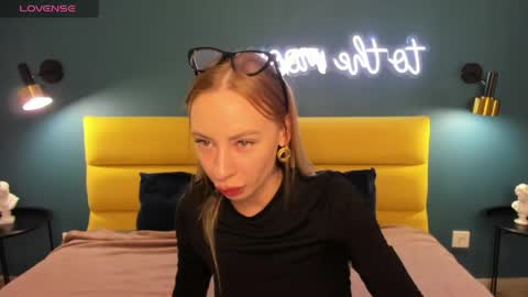 Diana  online show from 05.25.26