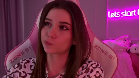 Diana online show from 02.18.25