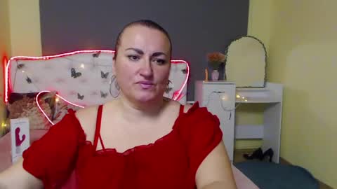 Snapshot of dianamgg chatting on 04.22.26 Diana online show from 04.22.26