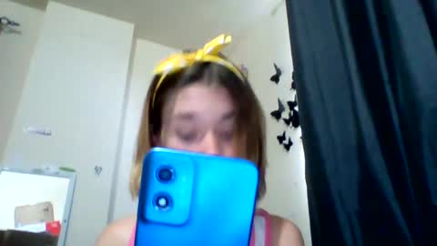dianarussell864 online show from 11.22.25