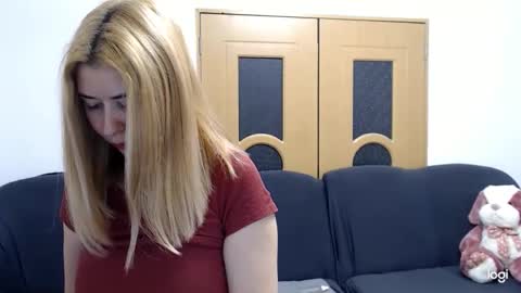 dianasmiey7 online show from 02.17.25