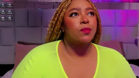 Snapshot of diane_melo chatting on 10.26.25  DIANE  online show from 10.26.25