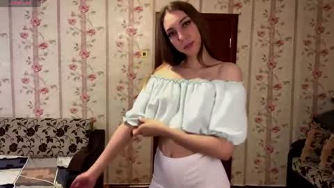 Snapshot of dianmcphie chatting on 07.18.26 Anna online show from 07.18.26
