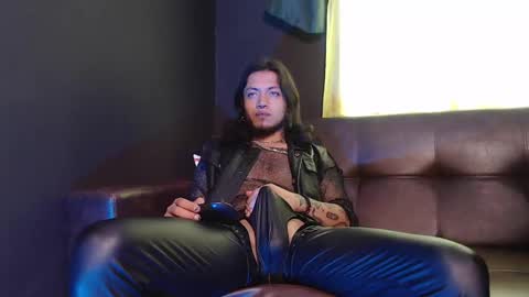 Snapshot of dicaprioo_ chatting on 05.23.26 DICAPRIO online show from 05.23.26