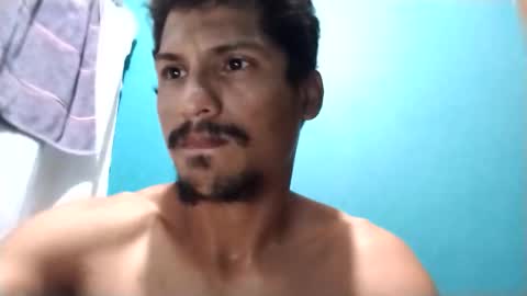 Snapshot of dick774369 chatting on 04.21.26 dick774369 online show from 04.21.26