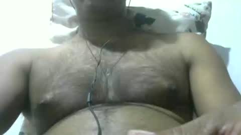Snapshot of dickruss0070003 chatting on 01.10.25 dick rus online show from 01.10.25