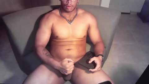 Snapshot of dicktastyz chatting on 07.07.26 DickTasty online show from 07.07.26