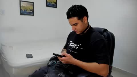 Snapshot of diego_cazas chatting on 06.11.26 DIEGO CAZAS online show from 06.11.26