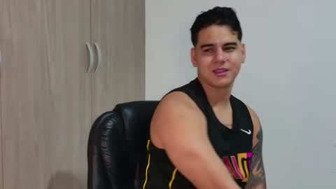 Snapshot of diego_cazas chatting on 06.15.26 DIEGO CAZAS online show from 06.15.26