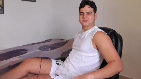 Snapshot of diego_cazas chatting on 06.23.26 DIEGO CAZAS online show from 06.23.26