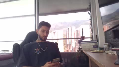 Snapshot of diehgoo_ortega chatting on 12.19.25 Diego Ortega online show from 12.19.25