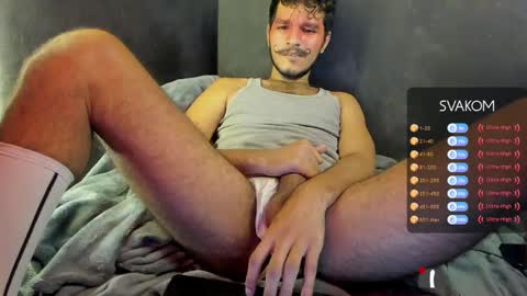 Snapshot of diemond_latinx98 chatting on 10.01.25 diemond_latinx98 online show from 10.01.25