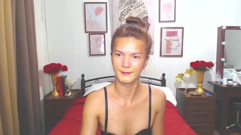 Snapshot of diense17 chatting on 12.15.24 Dennesse online show from 12.15.24