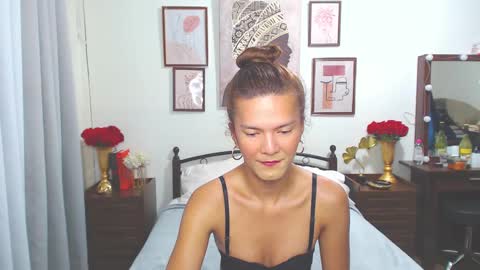 Snapshot of diense17 chatting on 12.26.24 Dennesse online show from 12.26.24