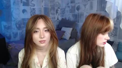 Hi im Alice 3 Im usualy online 03-10 or 17-21 UTC0 online show from 04.29.26