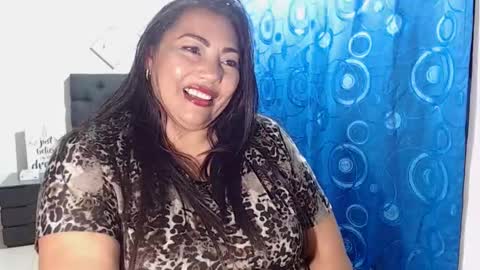 Snapshot of dihayara chatting on 01.23.25 Mariana online show from 01.23.25