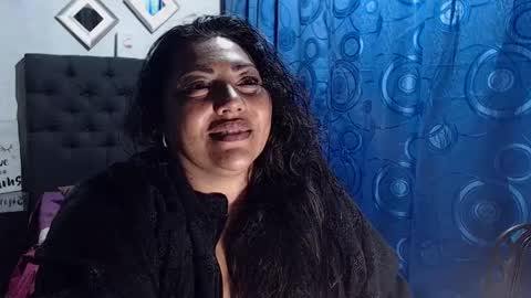 Snapshot of dihayara chatting on 02.09.25 Mariana online show from 02.09.25