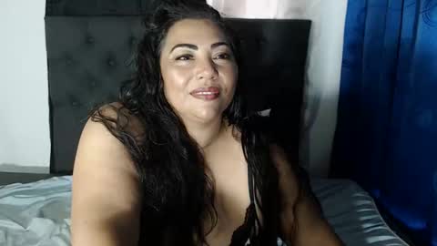 Snapshot of dihayara chatting on 03.12.26 Mariana online show from 03.12.26