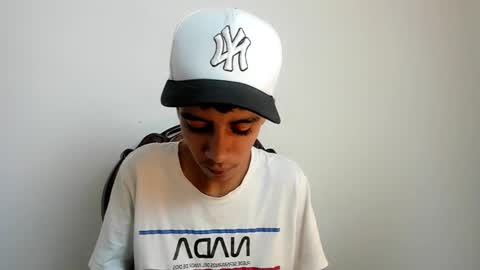 dikey_18 online show from 02.19.25