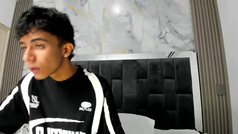 dikey_18 online show from 09.24.25