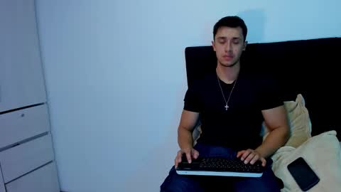 Dilan Coy online show from 03.07.25