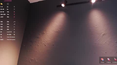 Snapshot of dilanjonnes chatting on 02.19.26 DilanJonnes online show from 02.19.26