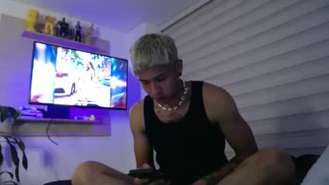 Snapshot of dilanxxx8888 chatting on 11.01.25 dilanxxx8888 online show from 11.01.25