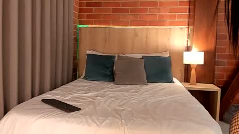 Dilarahkesh  online show from 12.22.24