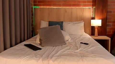 Dilarahkesh  online show from 12.23.24