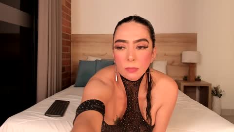 Dilarahkesh  online show from 02.08.25