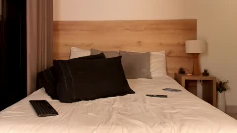 Dilarahkesh  online show from 02.15.25