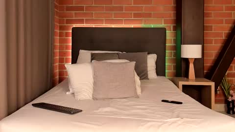 Dilarahkesh  online show from 02.28.25