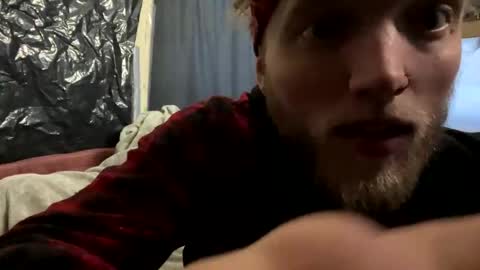 Snapshot of dilf_96 chatting on 12.15.25 Daddy online show from 12.15.25