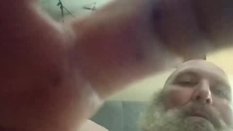 Snapshot of dilligafsex chatting on 05.19.26 dilligafsex online show from 05.19.26