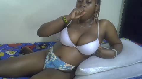 Snapshot of dime010 chatting on 01.07.25 dime online show from 01.07.25