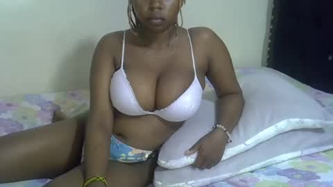 Snapshot of dime010 chatting on 02.22.25 dime online show from 02.22.25