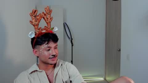 Snapshot of dimitri_targaryen chatting on 12.19.24 Fabian online show from 12.19.24