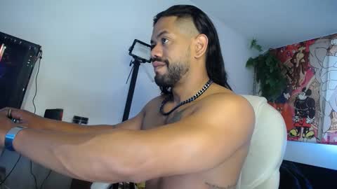 Snapshot of dimitry_muscle chatting on 12.02.24 dimitry kyle mucle online show from 12.02.24