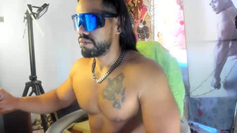 Snapshot of dimitry_muscle chatting on 12.13.24 dimitry kyle mucle online show from 12.13.24